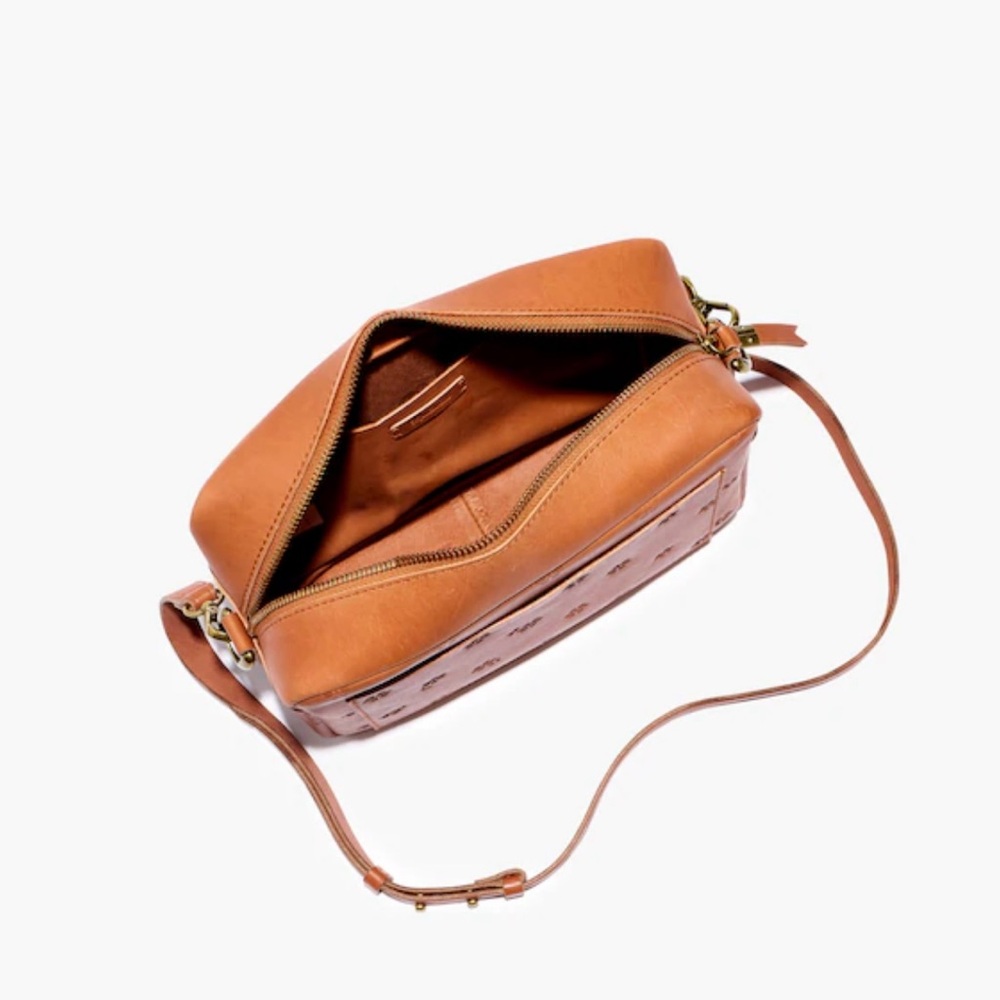 Madewell Transport Crossbody Camera Bag in Tan Brown Leather: Floral Bandana - Picture 3 of 8